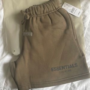 FOG essentials shorts harvest kids size small 6/7